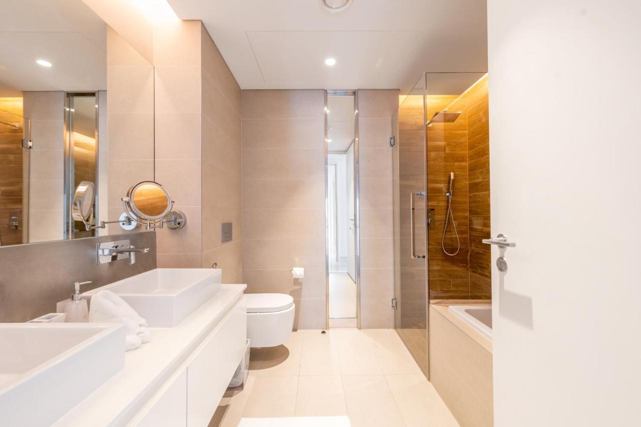 Spectacular 3 Bedroom Condo With Maids Room Facing The Dubai Eye Kültér fotó